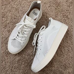 Sofft White Knit Sneaker Womens Size 9